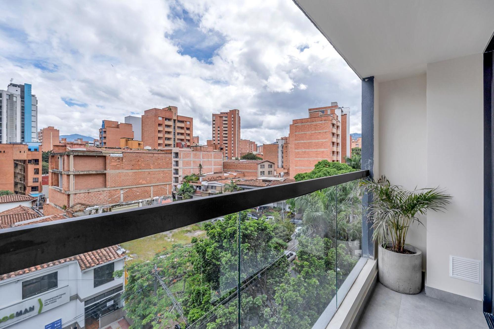 Apartamentos Housy Laureles Medellin Luaran gambar