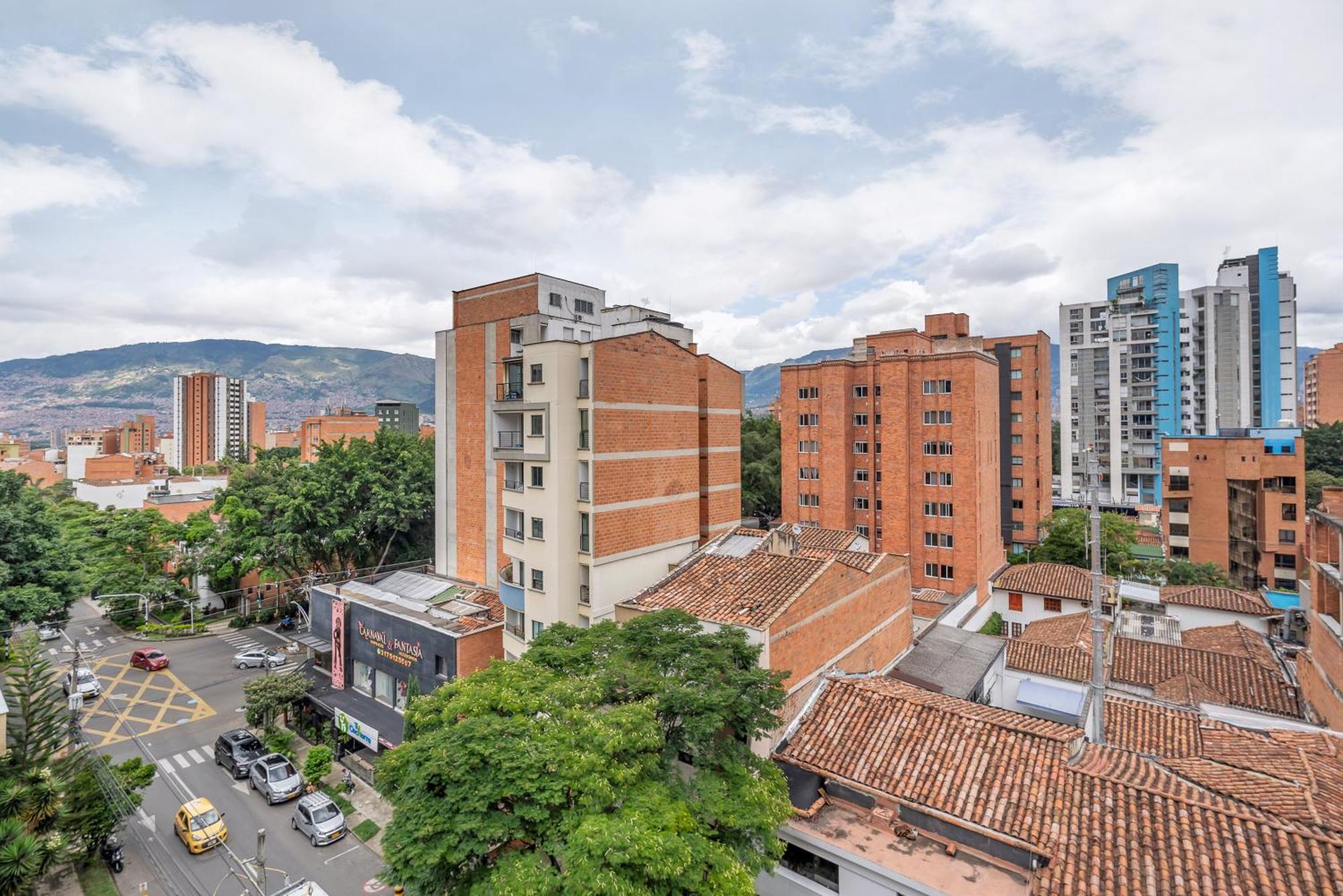 Apartamentos Housy Laureles Medellin Luaran gambar